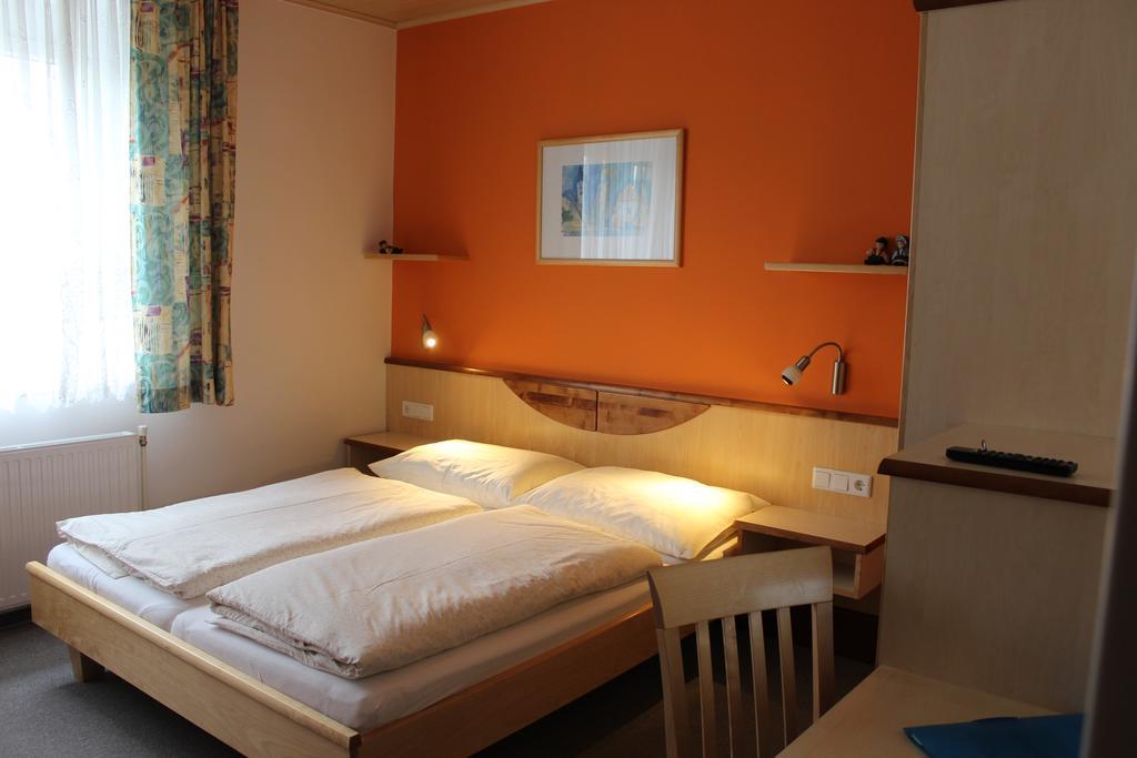 Homestay Gaestehaus Karassowitsch *