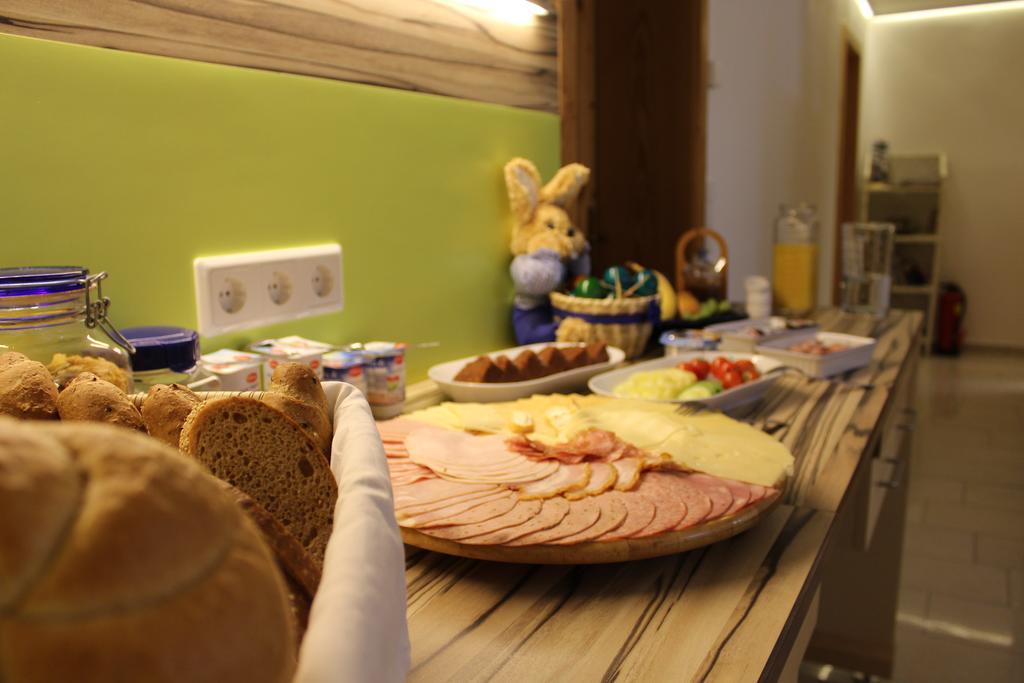 Gaestehaus Karassowitsch Homestay *