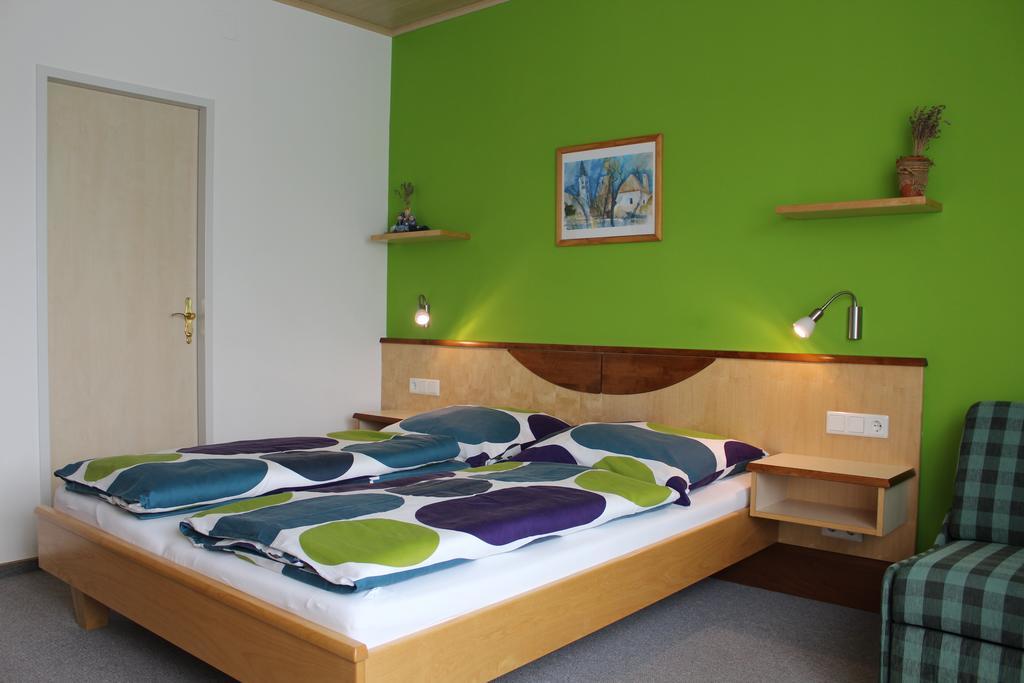 Homestay Gaestehaus Karassowitsch Rust